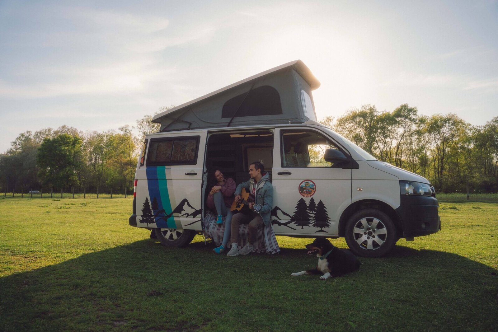 Van Travel mountains sea